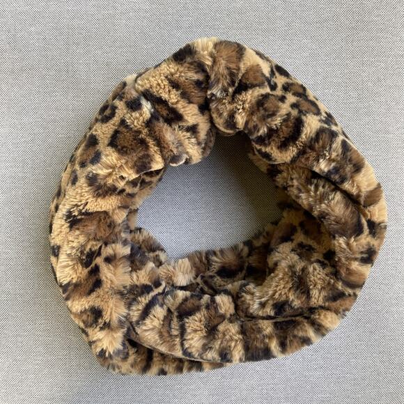 Altar'd State Leopard Cheetah Animal Faux Fur Twist Scarf Neck Warmer One Size - Picture 1 of 5